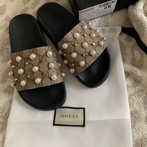 pearl slides gucci